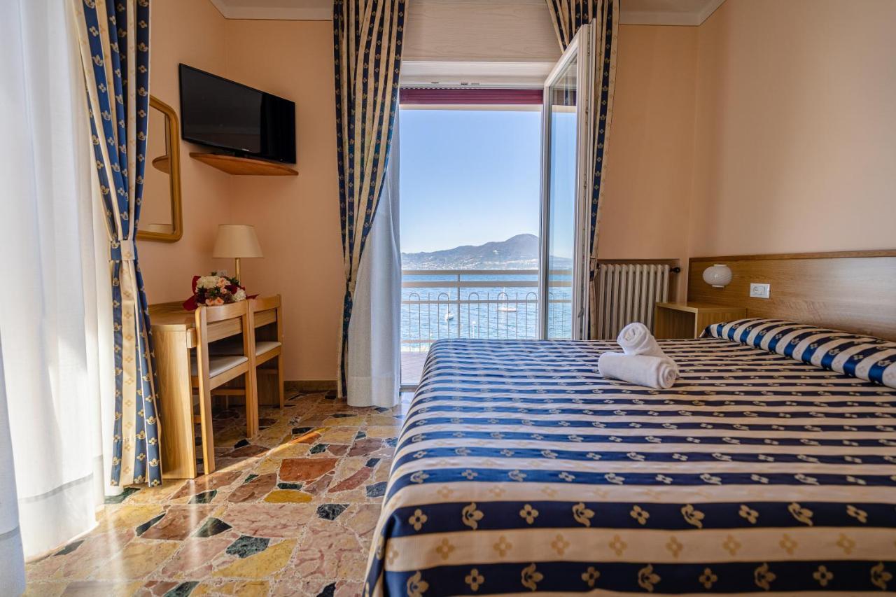 Hotel Benacus Торрі-дель-Бенако Екстер'єр фото