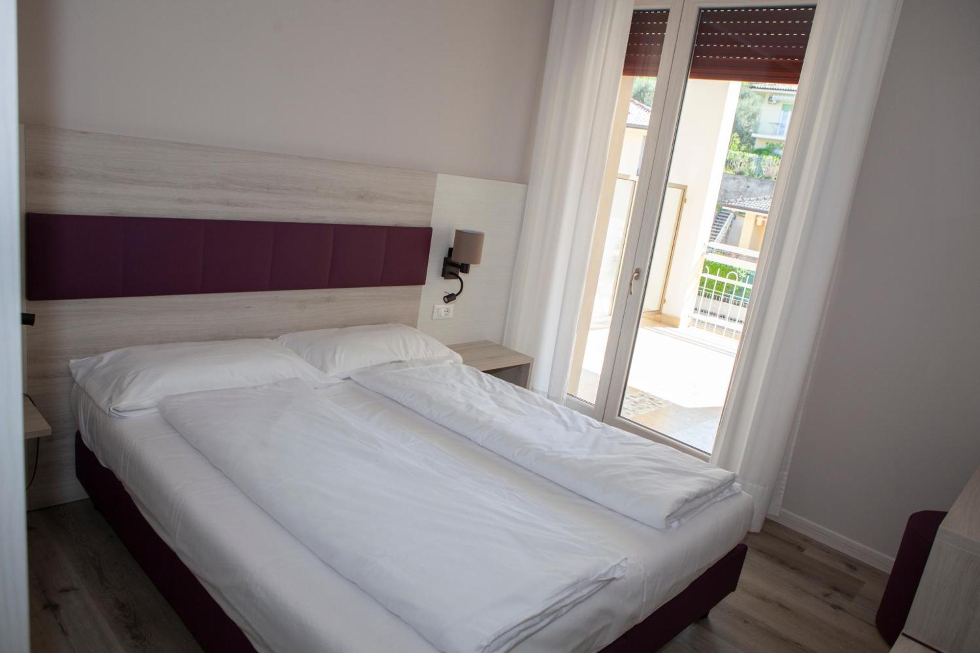Hotel Benacus Торрі-дель-Бенако Екстер'єр фото